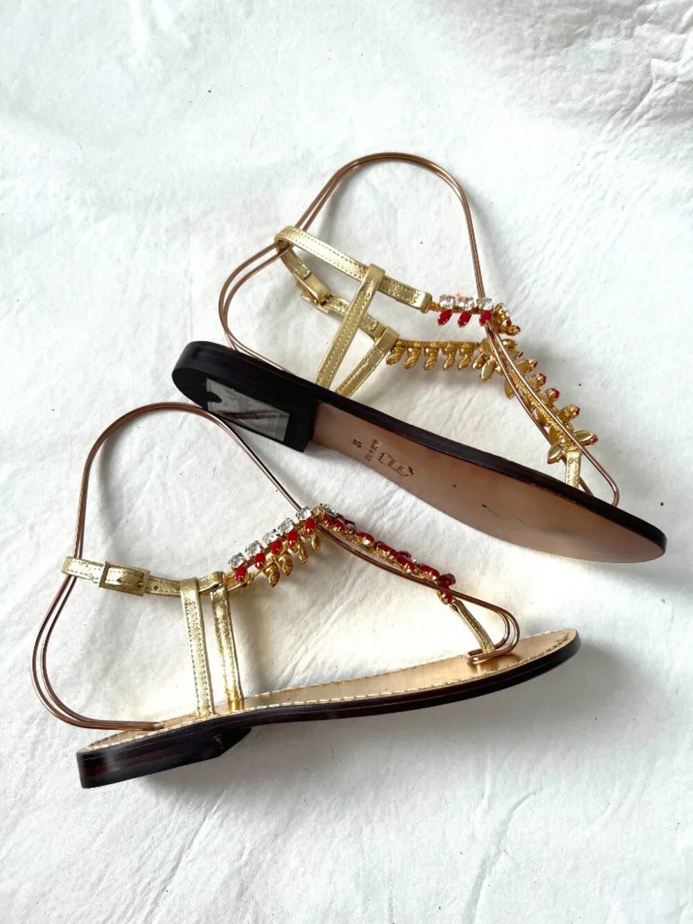 Emanuela Caruso Capri sandals 37 6.5 gold leather bejeweled red rhinestone thong